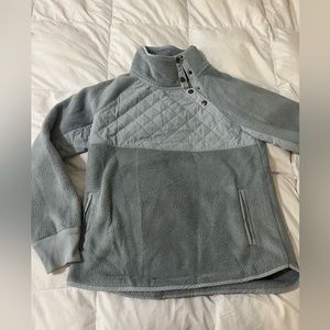 Abercrombie & Fitch Asymmetrical snap up fleece. Blue. Size small